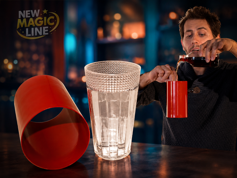 Liquid Suspension Tube - Cola verschwindet in der Röhre und erscheint in einem Glas