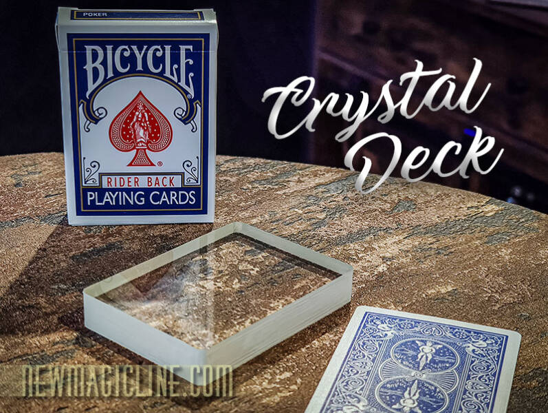 Crystal Deck (Omni Deck) Ein Kartenspiel verwandelt sich in einem Glasblock