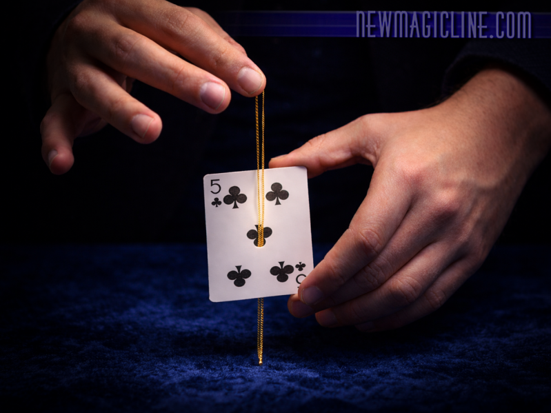 The Hidden Path – Eine Kette durchdringt eine...