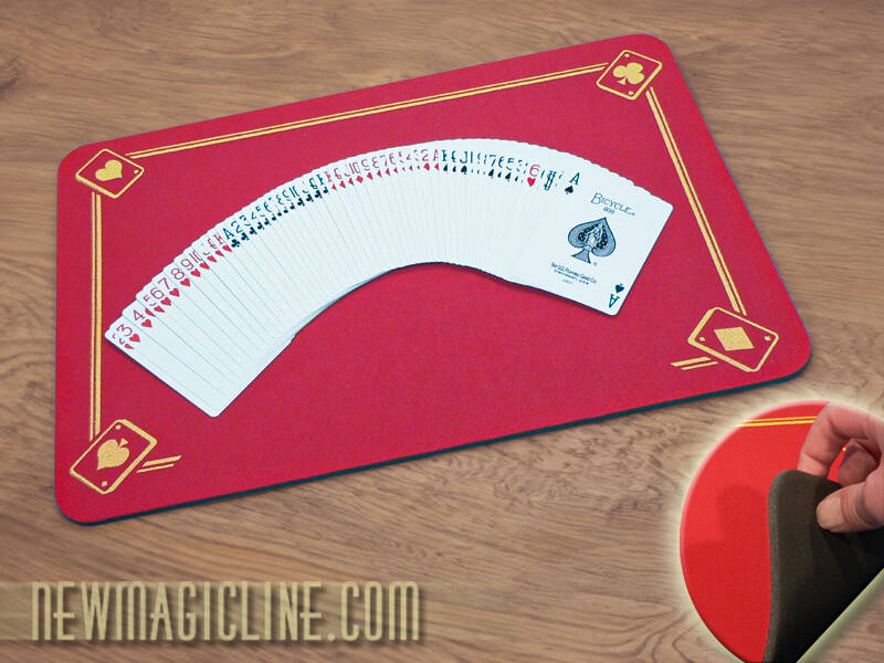 Das Close UP Pad in Rot ist eine eine rutschfeste Zauberunterlage für die Close Up Zauberei.